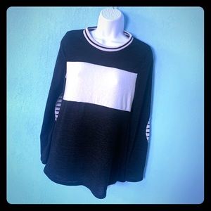 12pm by Mon Ami Sweater